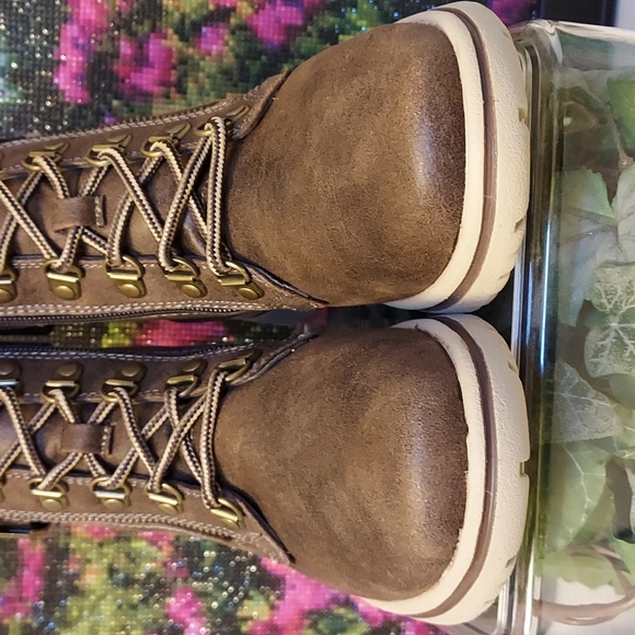 Womens Cliffs Hearty Lace-up Hiker Boot - Picture 7 of 12